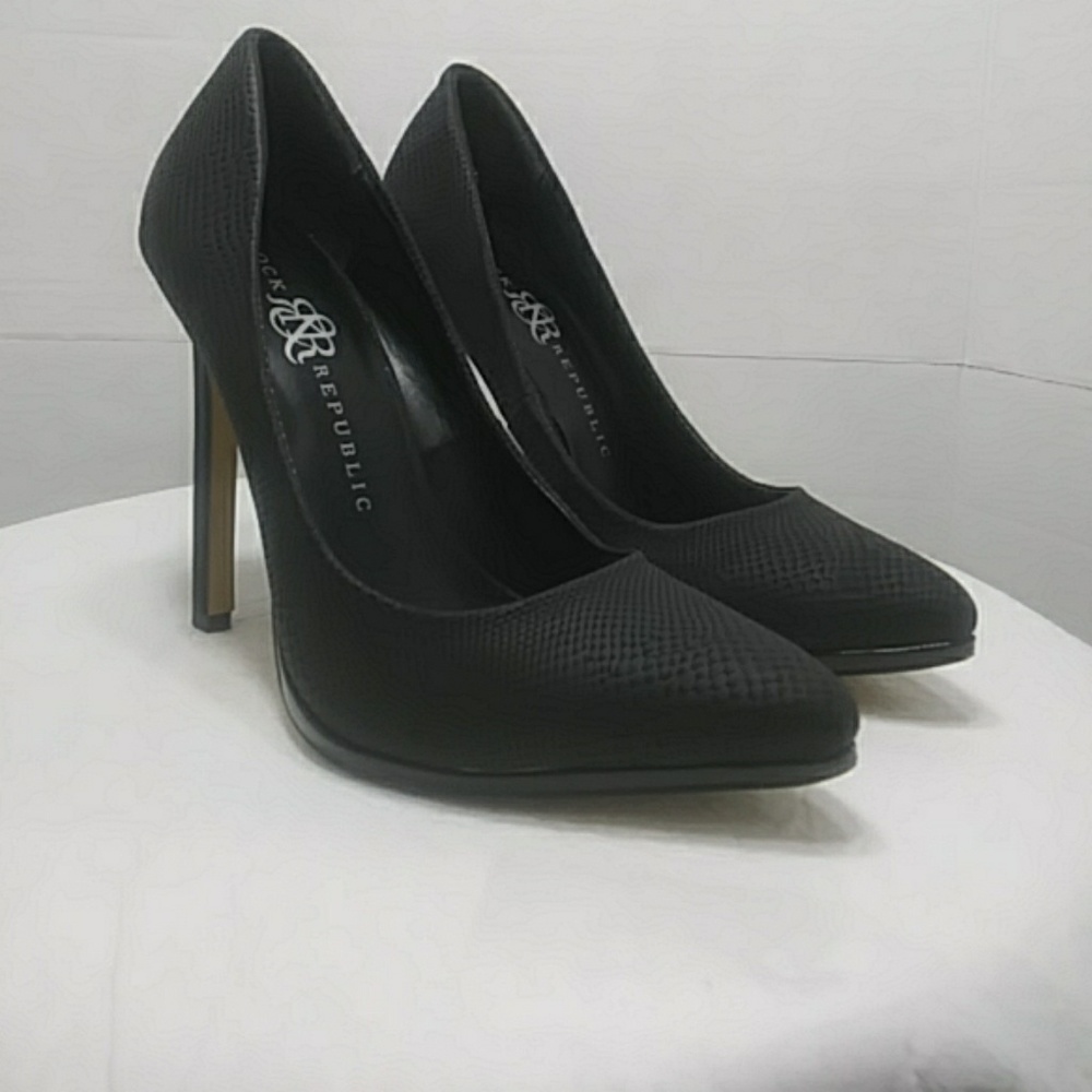 Rock & Republic Heels Arabella Black Pumps 7.5